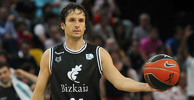 Raúl López en plena acción